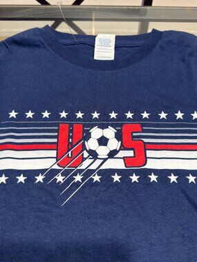 DELTA MENS NAVY L US SOCCER LOGO CREW NECK TSHIRT NWOT